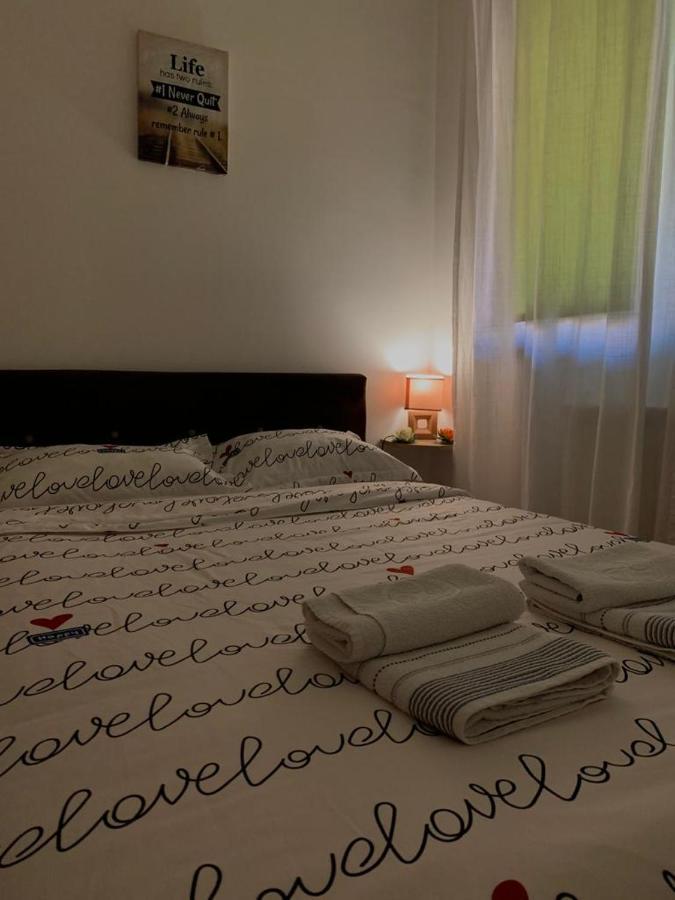 Apartman Manja Lukavica Esterno foto