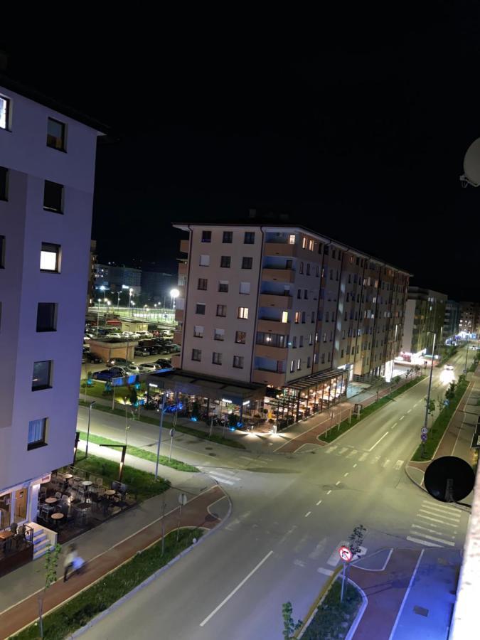 Apartman Manja Lukavica Esterno foto