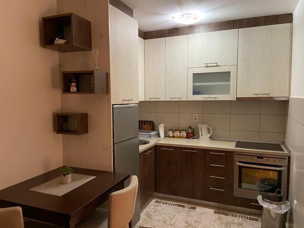 Apartman Manja Lukavica Esterno foto
