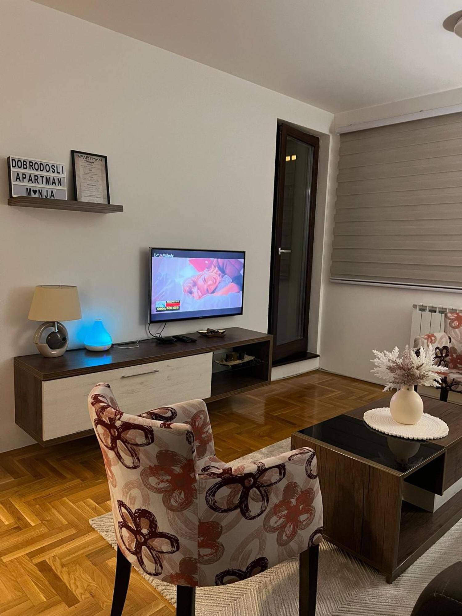 Apartman Manja Lukavica Esterno foto